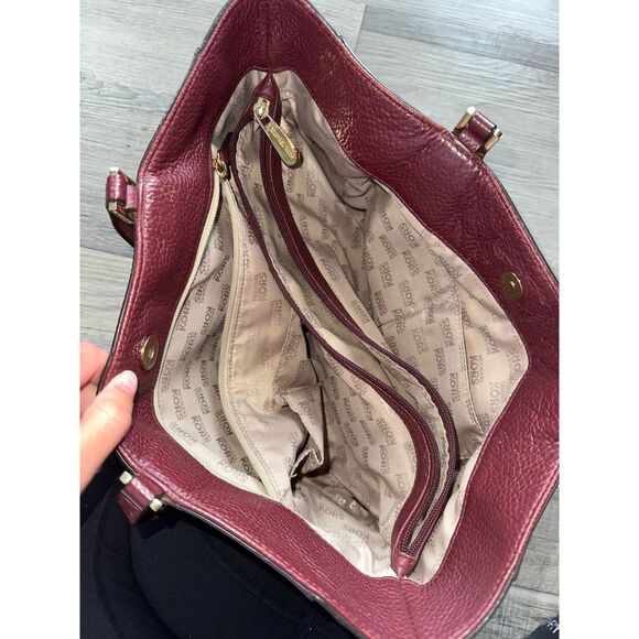 Michael Kors Should Purse with Gold Gains in Excellent Condition - Picture 6 of 8